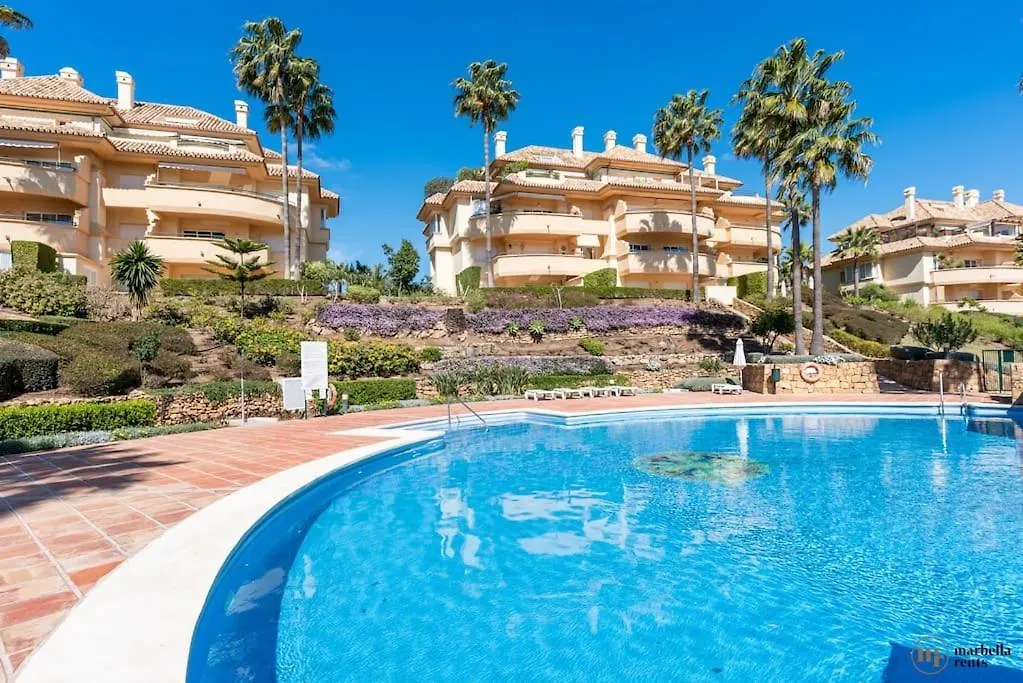 Elviria Hills 3 Bedroom 2 Bath Apartment Marbella 0*,